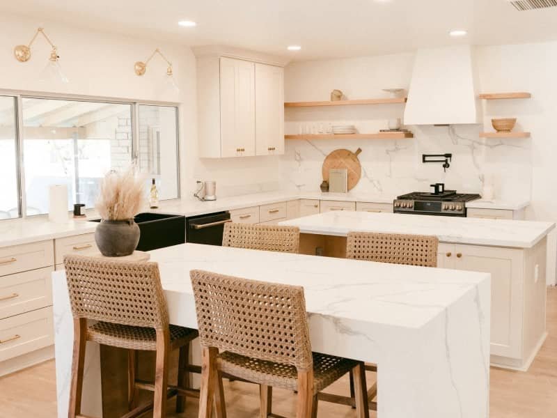 Flooring experts at Select Carpets Inc